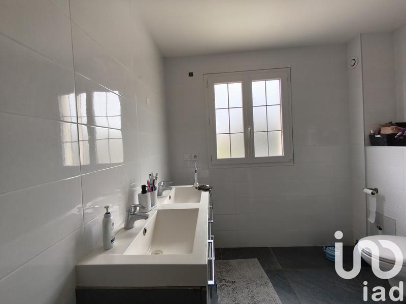 Maison - 195 m² - 7 pièces