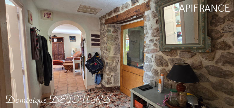 Maison - 250 m² - 8 pièces