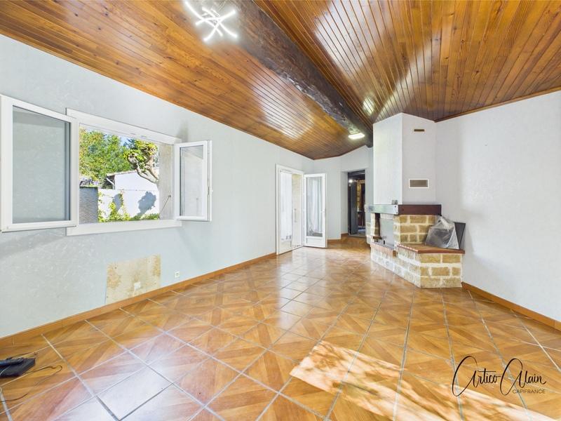 Maison - 96 m² - 3 pièces