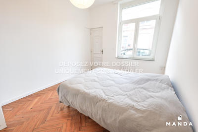 Chambre - 10 m² - 5 pièces