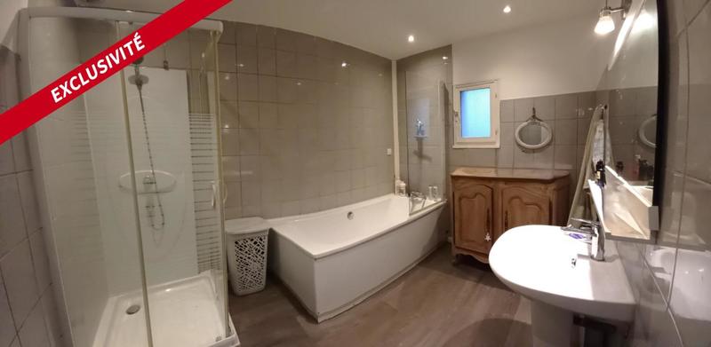 Maison - 166 m² - 9 pièces