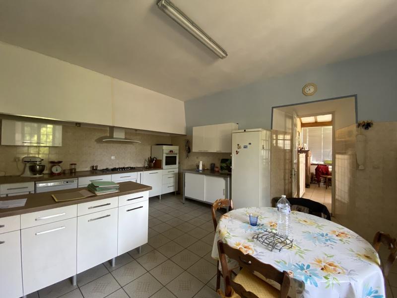 Manoir - 271 m² - 7 pièces