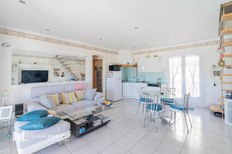 Maison - 97 m² - 4 pièces