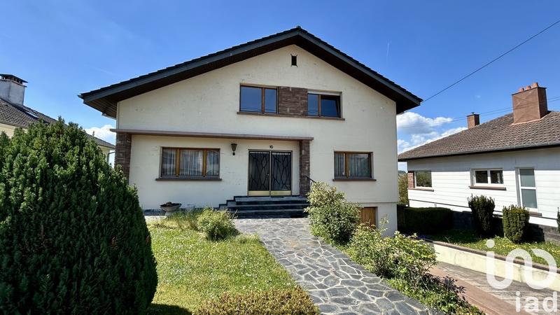 Maison - 198 m² - 7 pièces