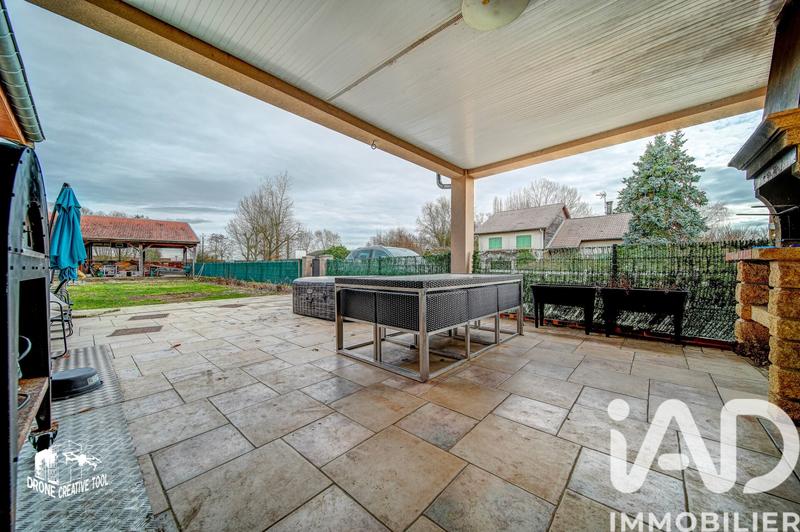 Maison - 247 m² - 7 pièces