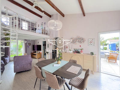 Maison traditionnelle - 113 m² - 5 pièces