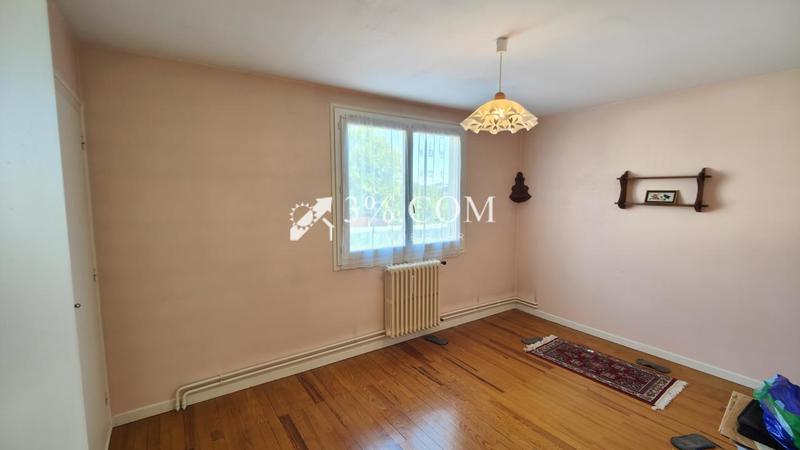 Maison - 121 m² - 6 pièces