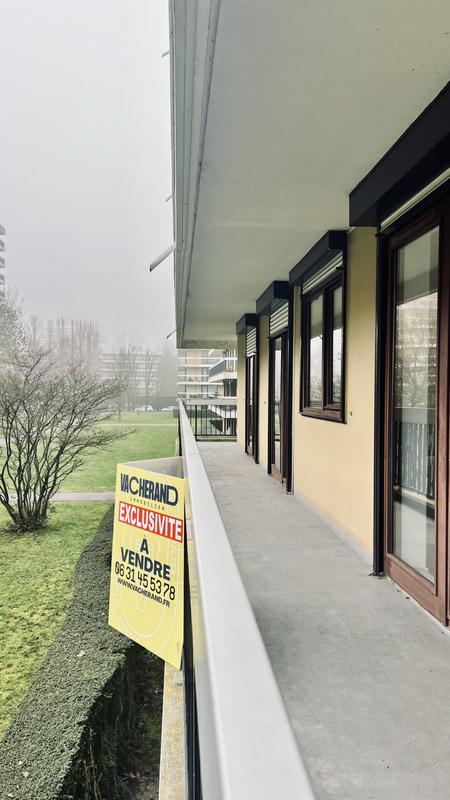 Appartement - 90 m² - 3 pièces