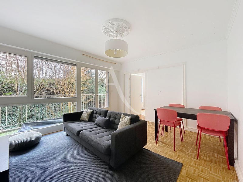 Appartement - 79 m² - 5 pièces