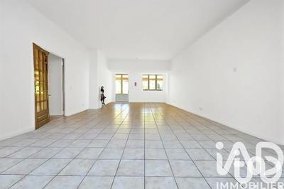 Maison de village - 240 m² - 7 pièces