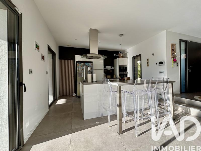 Maison - 145 m² - 5 pièces