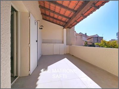 Appartement - 95 m² - 4 pièces