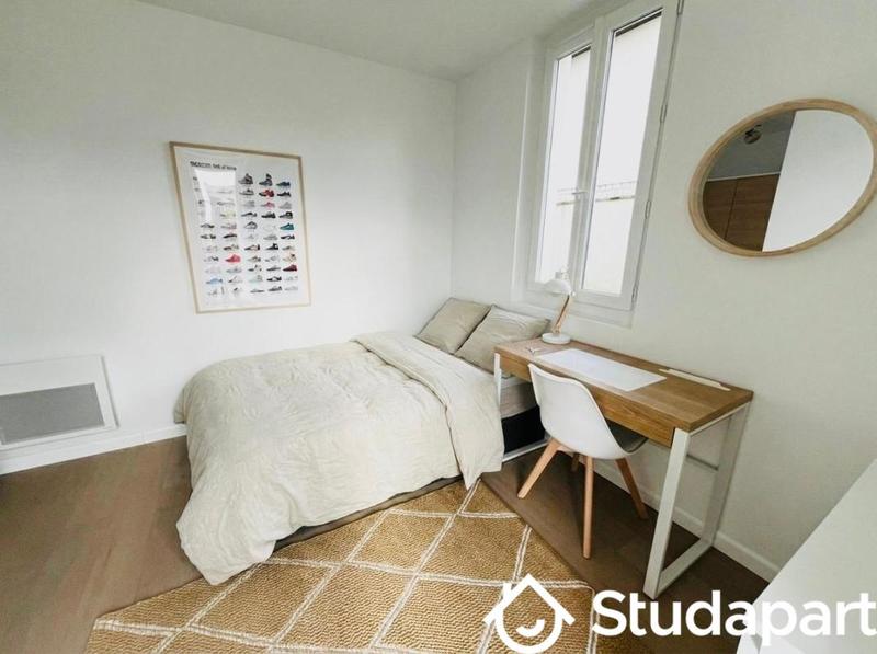 Chambre - 50 m² - 1 pièce