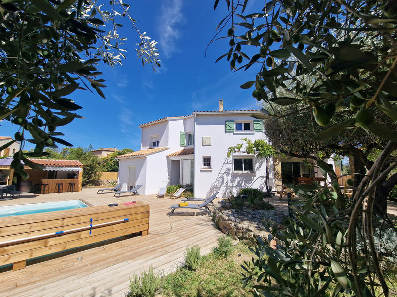 Maison - 180 m² - 6 pièces