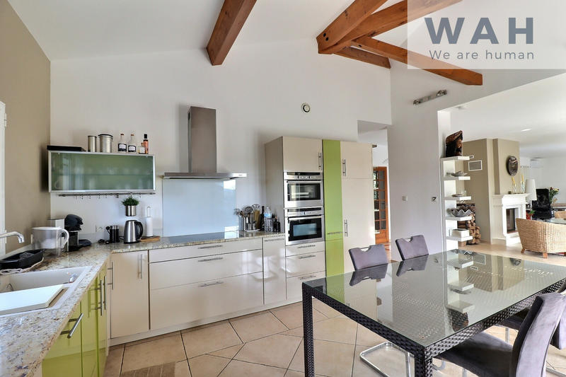 Maison - 197 m² - 5 pièces