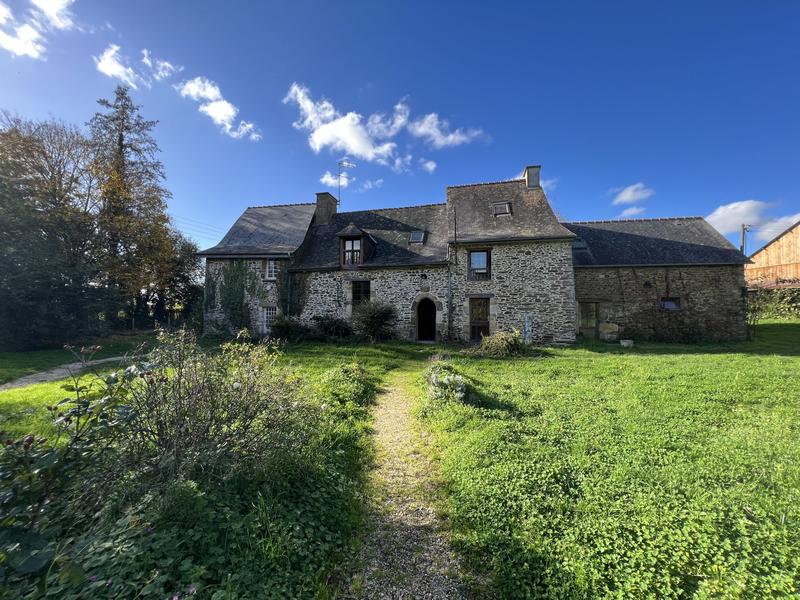 Maison - 213 m² - 8 pièces