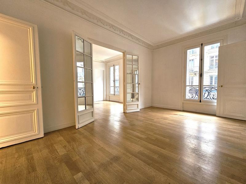 Bureau - 101 m² - 5 pièces