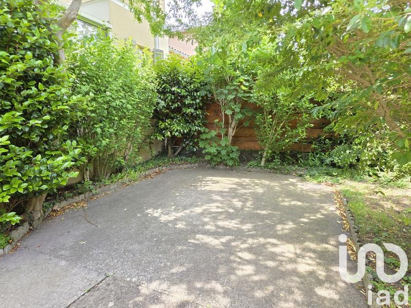 Maison - 217 m² - 9 pièces