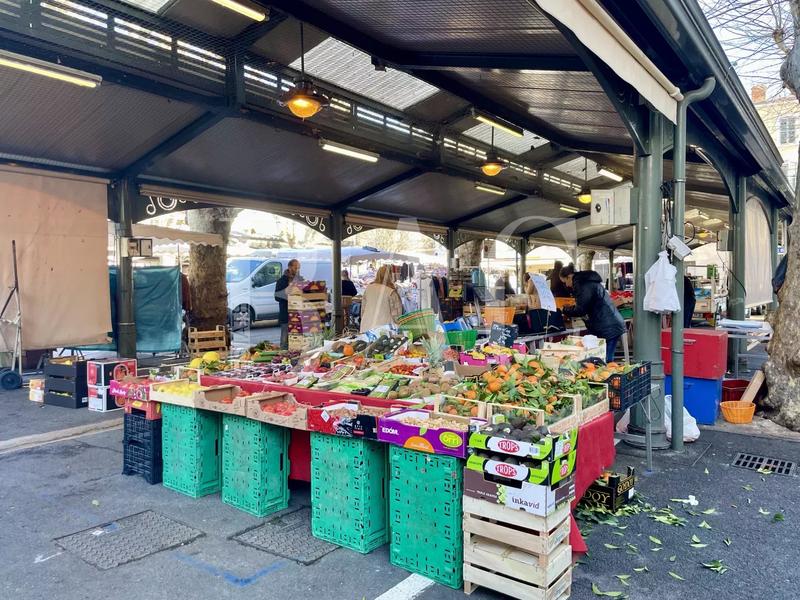 Appartement - 110 m² - 5 pièces