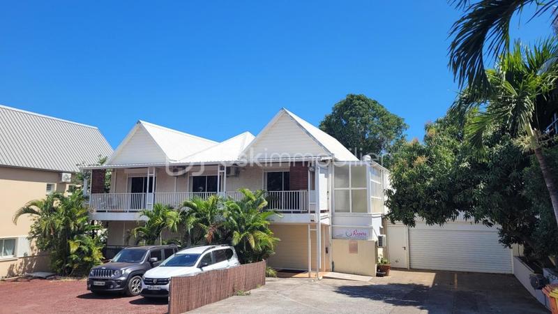 Bureau - 140 m² - 6 pièces