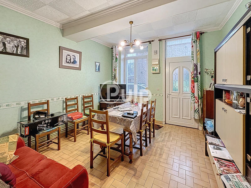 Immeuble - 273 m² - 15 pièces