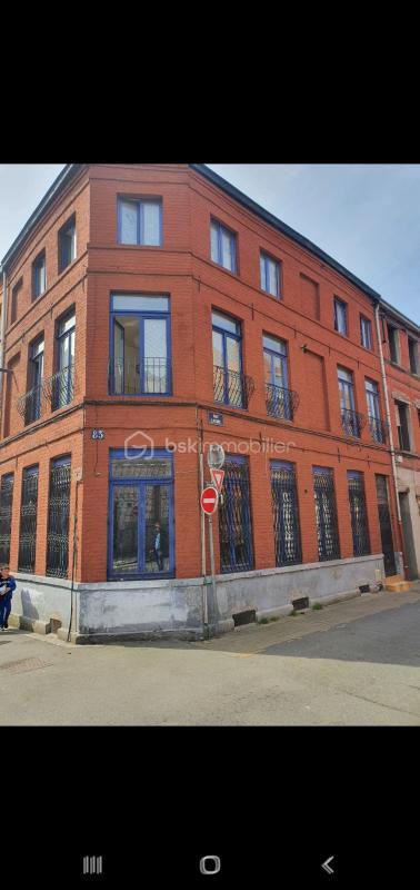 Immeuble - 65 m² - 6 pièces