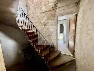 Appartement - 180 m² - 5 pièces