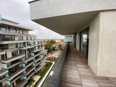 Appartement - 84 m² - 4 pièces