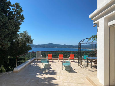 Villa - 400 m² - 8 pièces