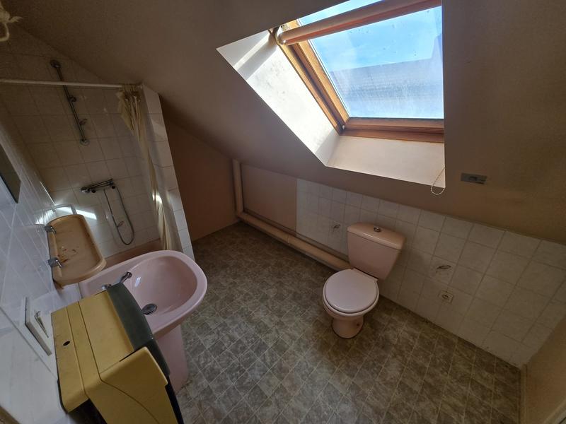 Maison - 181 m² - 7 pièces