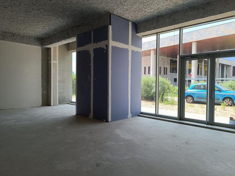 Local commercial - 81 m²