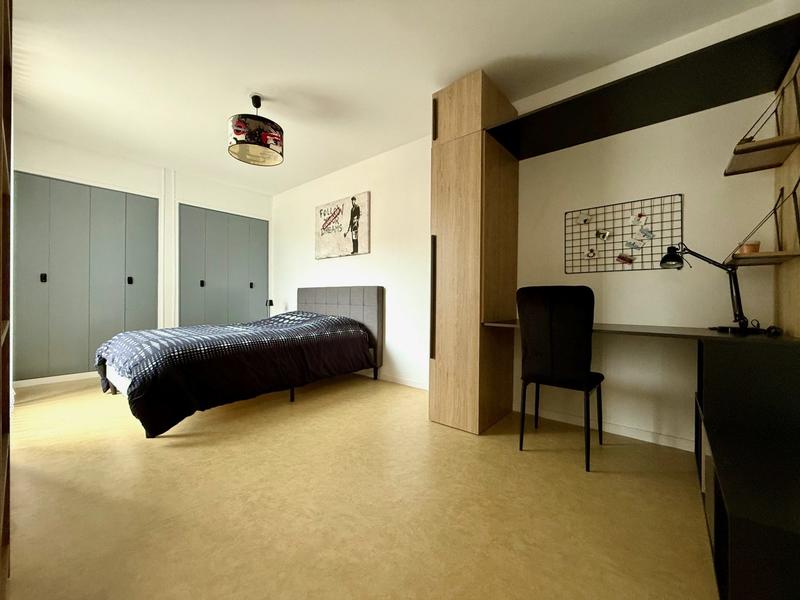 Appartement - 82 m² - 4 pièces