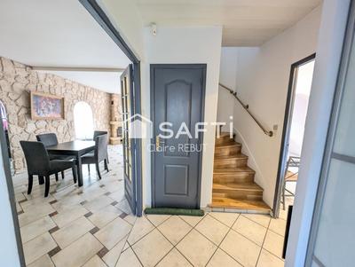 Maison - 140 m² - 5 pièces