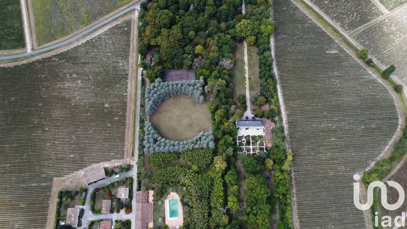 Château - 670 m² - 16 pièces