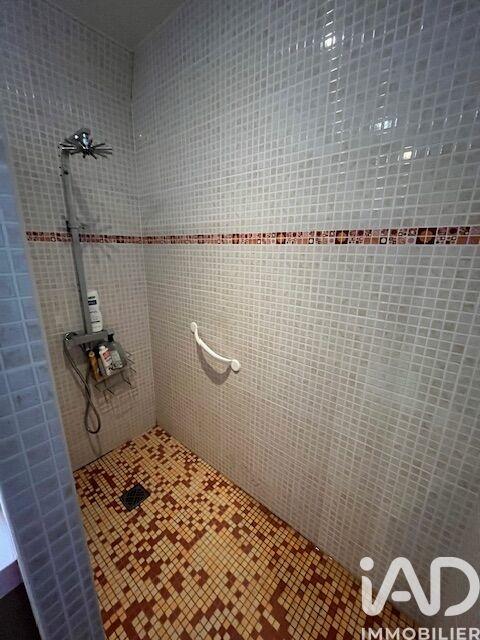 Maison - 204 m² - 6 pièces