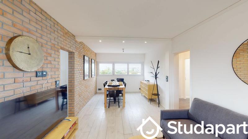 Chambre - 11 m² - 1 pièce