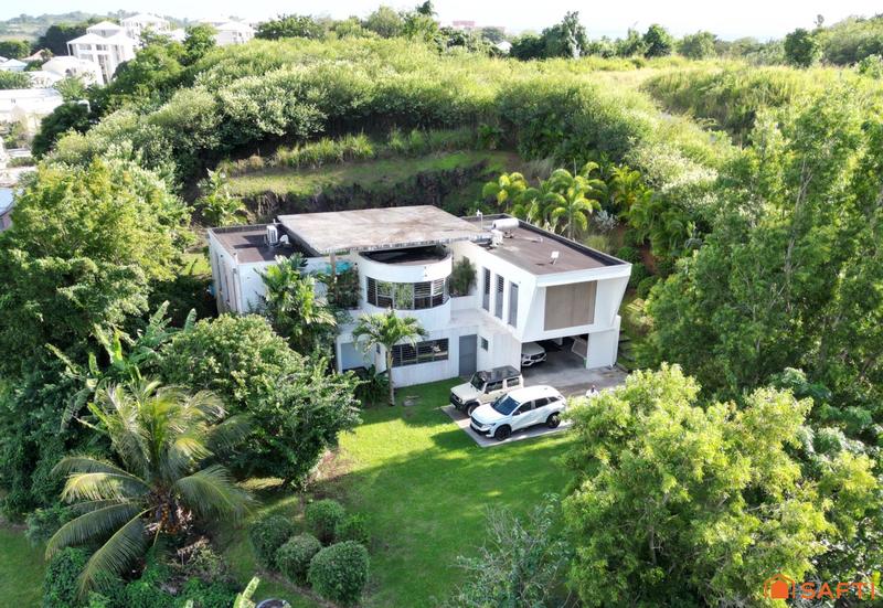 Maison - 125 m² - 4 pièces