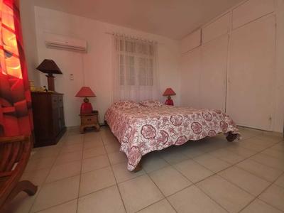 Maison - 184 m² - 7 pièces