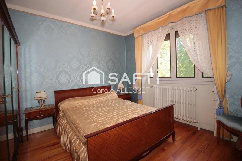 Maison - 130 m² - 7 pièces