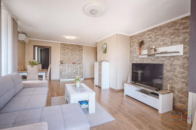 Appartement - 129 m² - 5 pièces