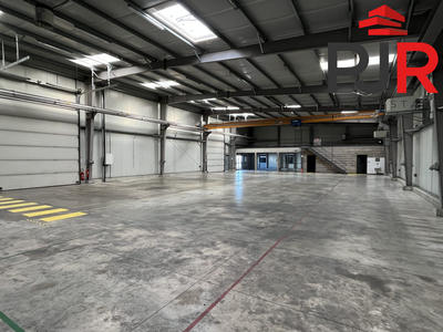 Local d'activités - 750 m²