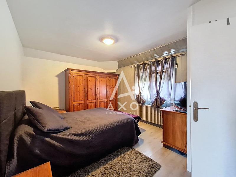 Maison - 147 m² - 9 pièces