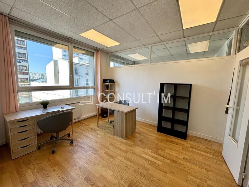 Bureau - 77 m²