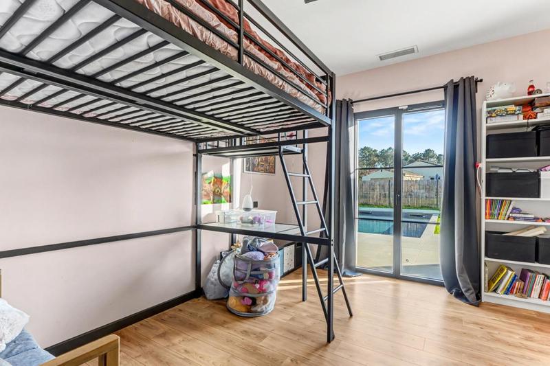 Maison - 140 m² - 4 pièces