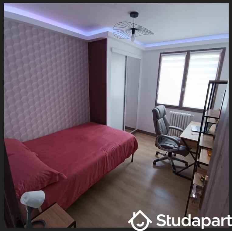 Chambre - 9 m² - 1 pièce