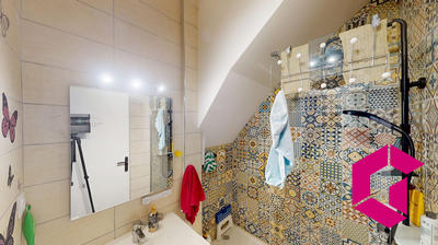 Maison - 92 m² - 4 pièces