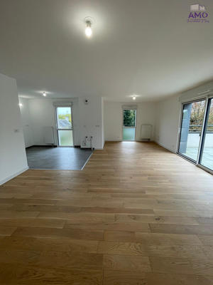 Appartement - 84 m² - 3 pièces