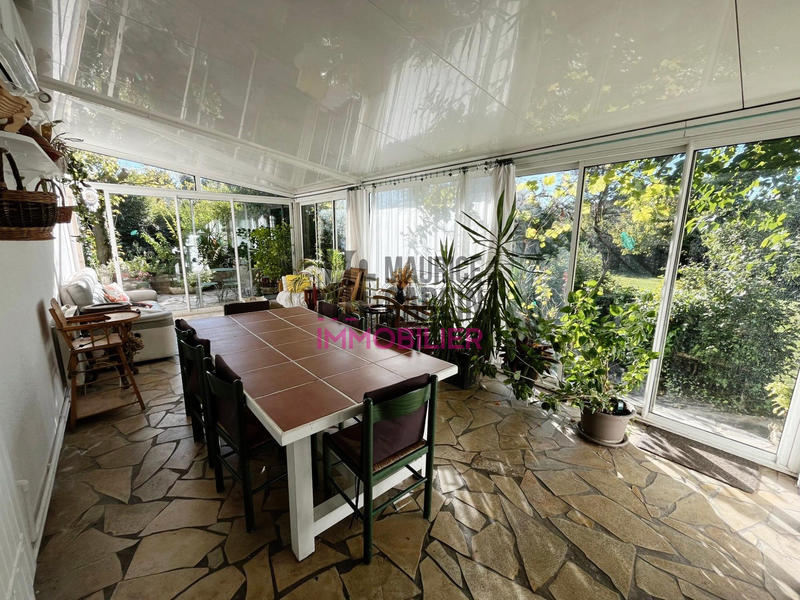 Maison - 224 m² - 9 pièces