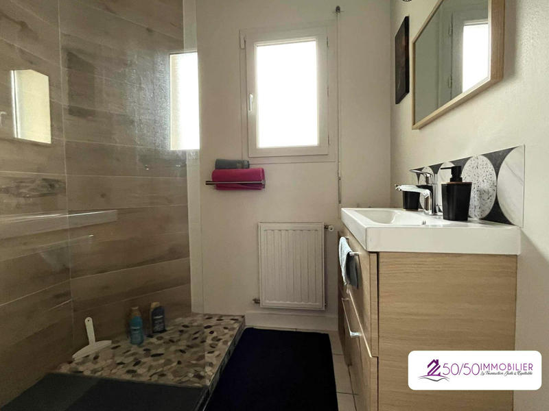 Maison - 121 m² - 5 pièces