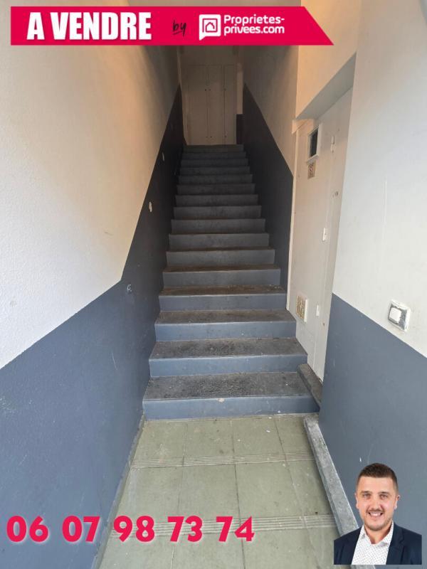 Immeuble - 650 m² - 1 pièce